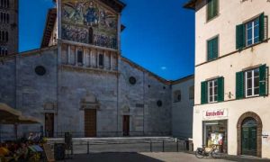 Tambelli punto food a Lucca Bimbi